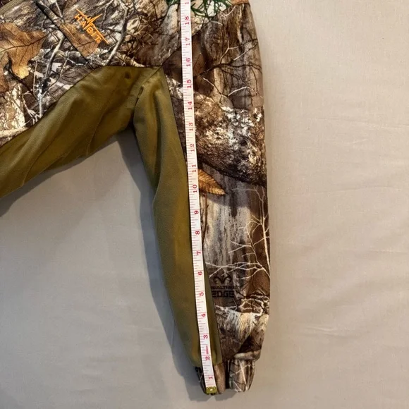 Habit Youth Medium Real Tree Camo Bomber Jacket - Insulated & Waterproof - Picture 9 of 11